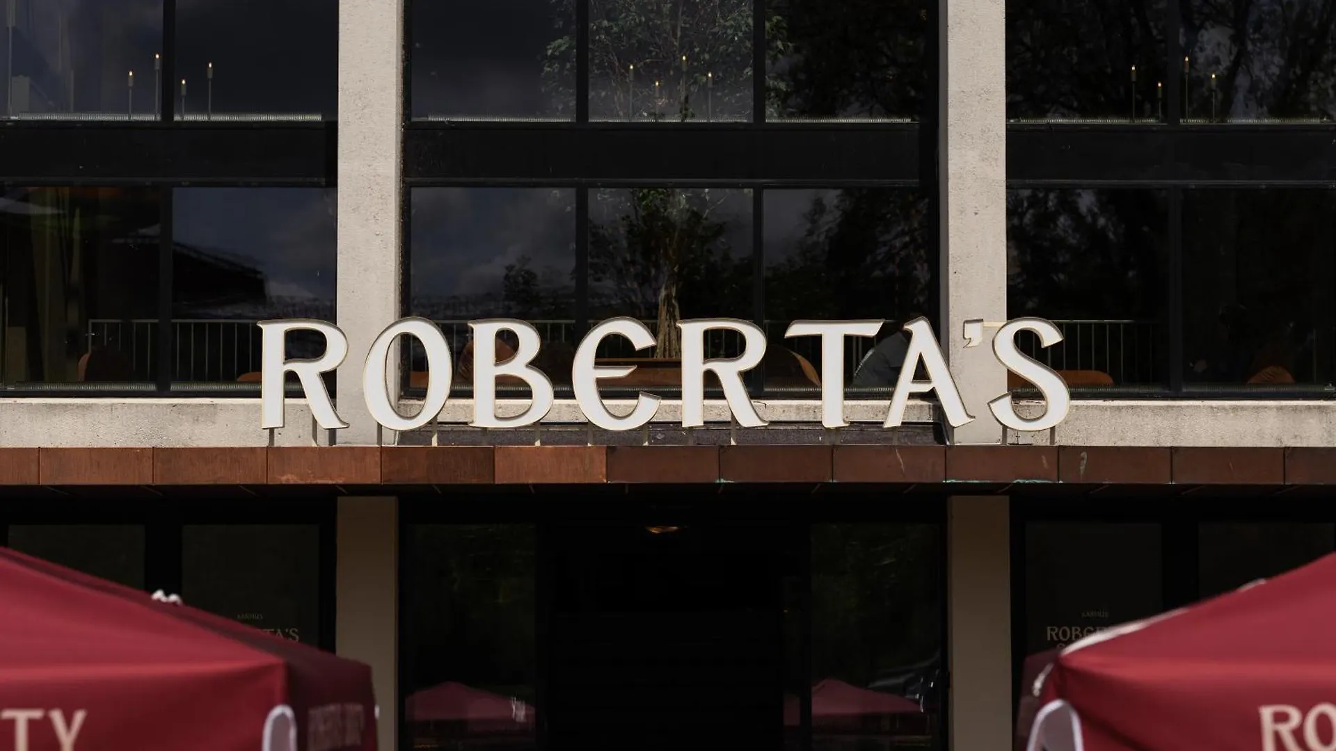Roberta'S Society Aarhus 호스텔 0*,