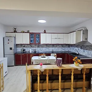  Pensión Maria Albania